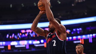 星空体育在线网页版-伦纳德谈3连客：客场失误的代价更大 我们必须做好赢球需要的一切