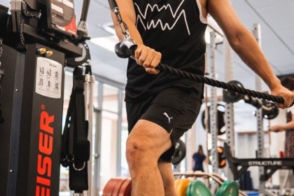 赵继伟社媒分享多张近照：曾有机会见到科比但都错过了 珍惜当下