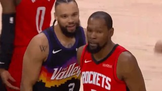 星空体育下载-恩怨太多？火记：这是火箭本赛季垃圾话场面最多的一场