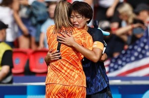 星空体育下载-八强止步粉碎夺牌梦，日本男女足的丰满与骨感