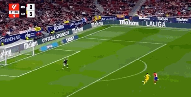 1710714902482076409.gif 莫利纳红牌.gif